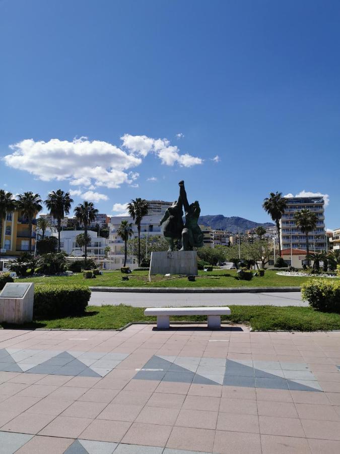 Lido Beachfront Apartment Torremolinos